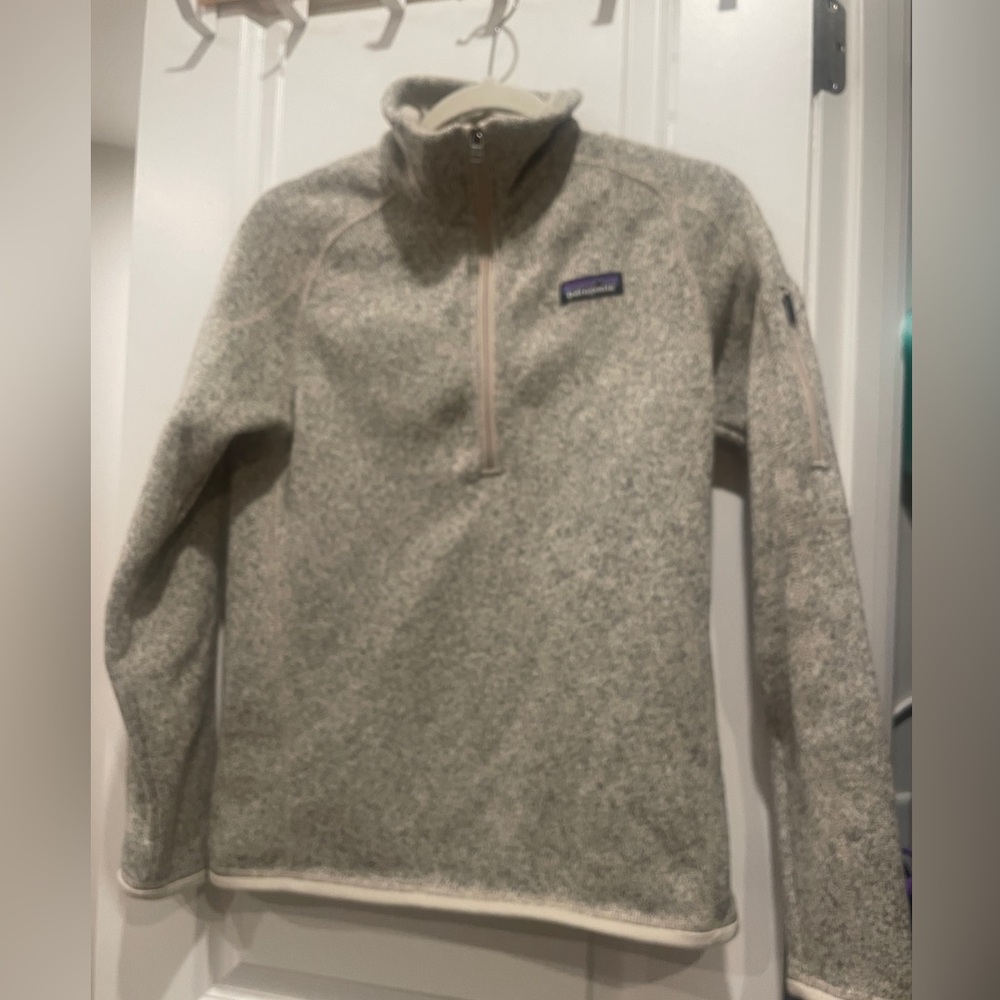 Patagonia women’s quarter zip - small